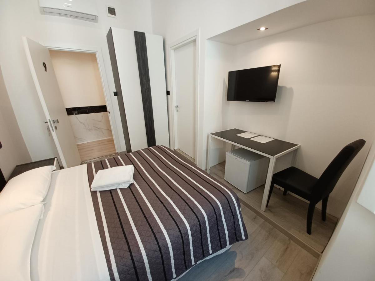 Hotel Mimosa Pantheon Рим Экстерьер фото